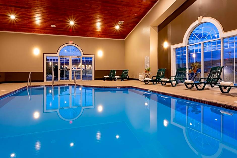 Grandstay Hotel & Suites