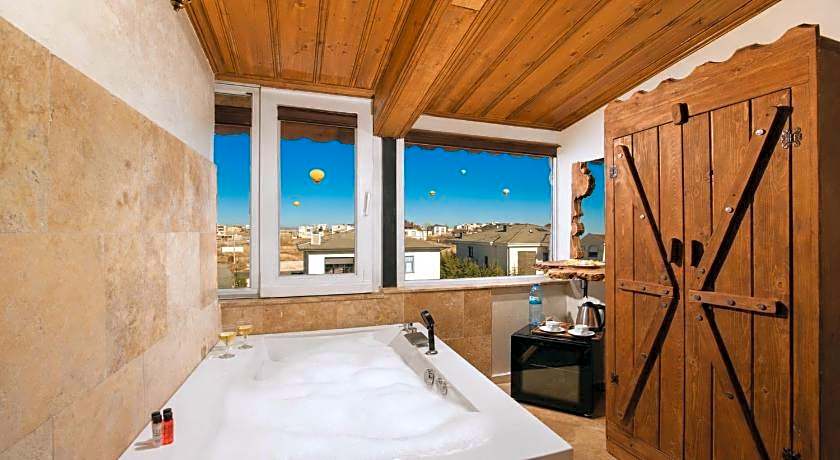 Moonlight Of Cappadocia