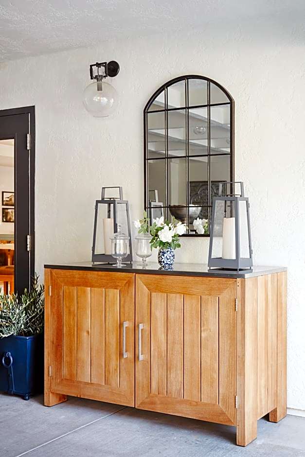 The Lodge at Healdsburg, tapestry Collection by Hilton