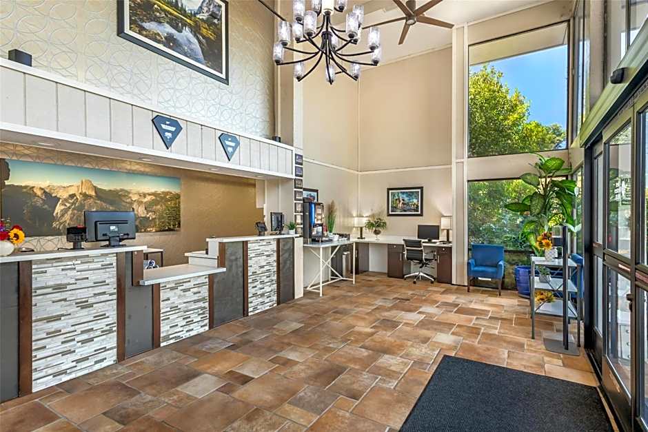 Best Western Plus Sonora Oaks Hotel & Conference Center