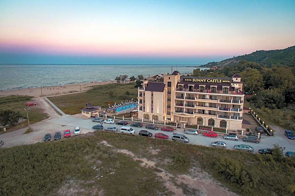 Sunny Castle Hotel - All Inclusive, Beach and Free parking