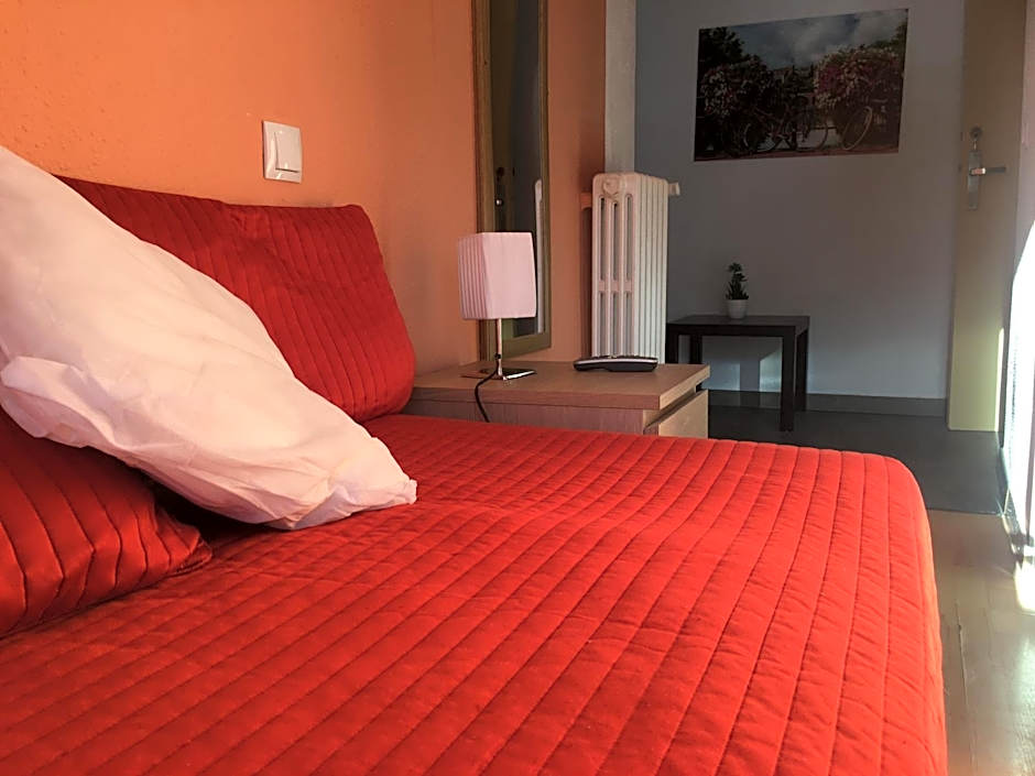Hotel Roc de St Miquel & Apartment