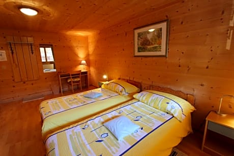 Twin Room with Private Bathroom