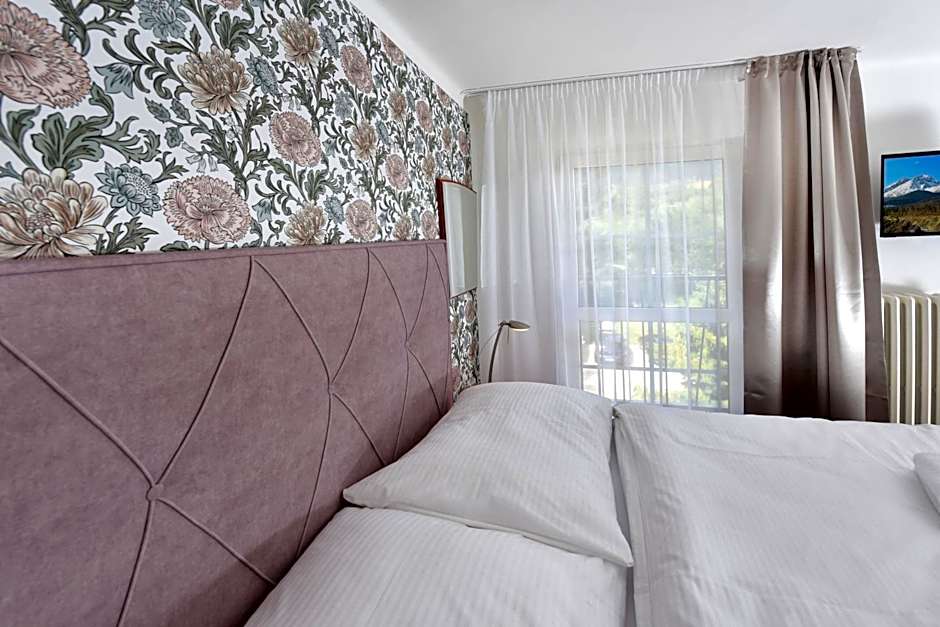APLEND Hotel Lujza Major