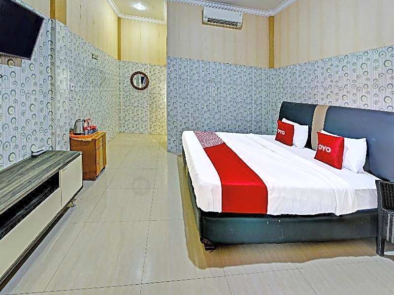 SPOT ON 91376 Hotel Bintang Flores