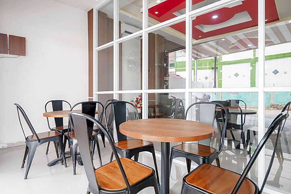 RedDoorz Plus @ Grand Tara Homestay Palembang