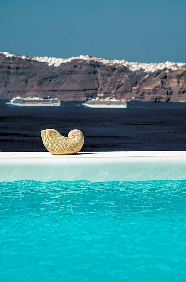 CAPE 9 Villas & Suites