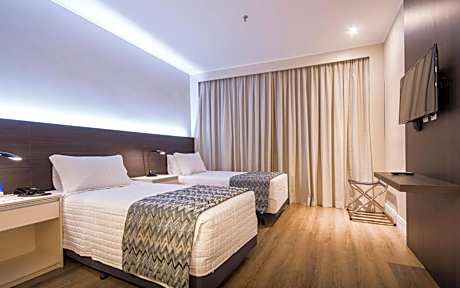 Standard Triple Twin Non-Smoking triple