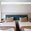 Royce Hotel