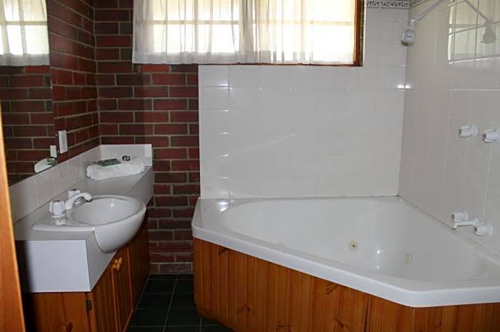 Aristocrat Waurnvale