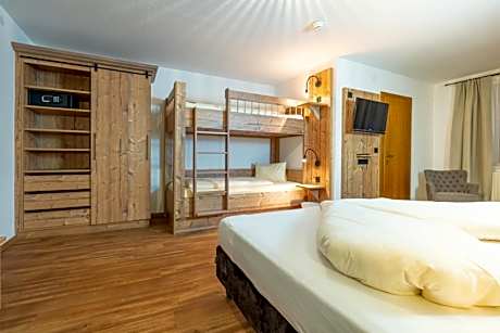 Standard Family Room