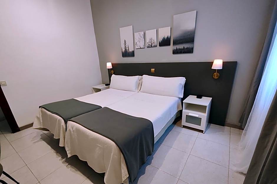 Hostal Cervantes
