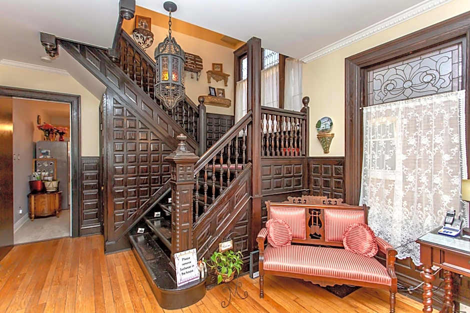 Redwood Bed and Breakfast