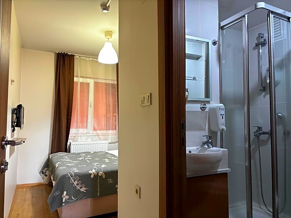 Demirci Otel