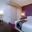 La Quinta Inn & Suites by Wyndham New York City Central Park