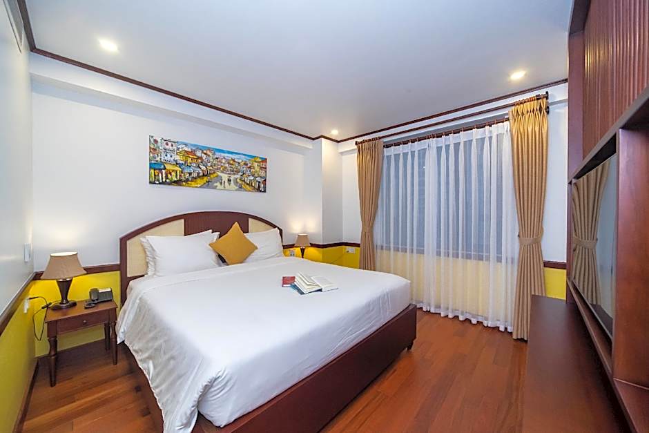 Photo 1 of 18 of Elegant Suite
