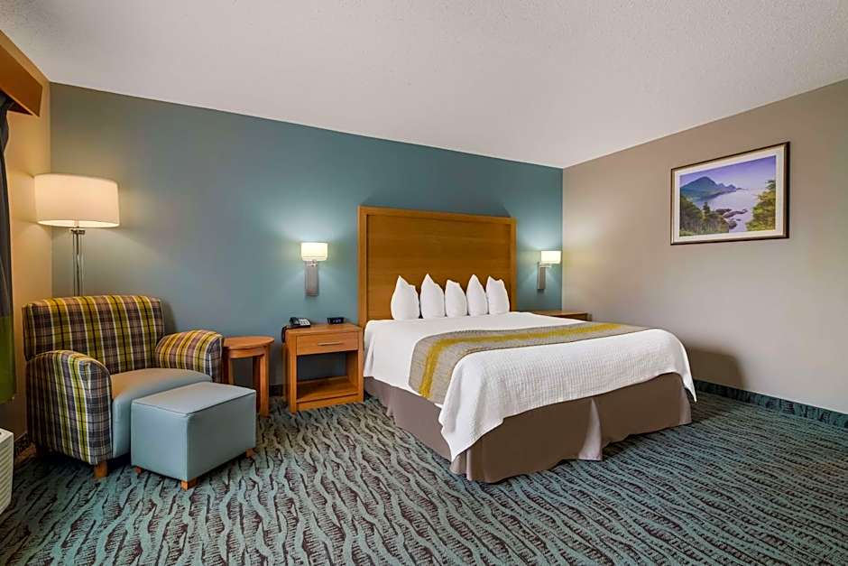 Best Western Plus Executive Court Inn & Conference Center