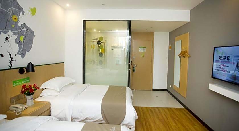 Vatica Suzhou Xiaoxian  Longhu Road Hotel