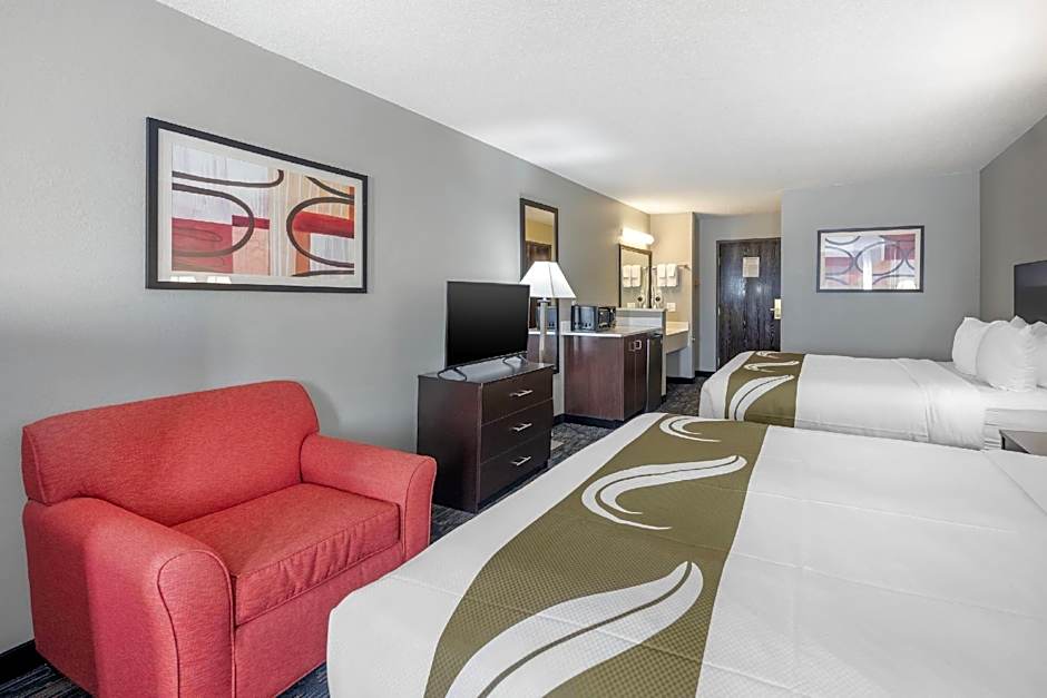 Quality Inn & Suites Lincoln North