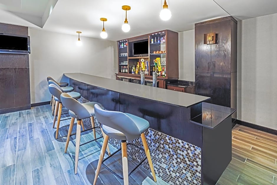 Holiday Inn & Suites Stillwater-University West By IHG
