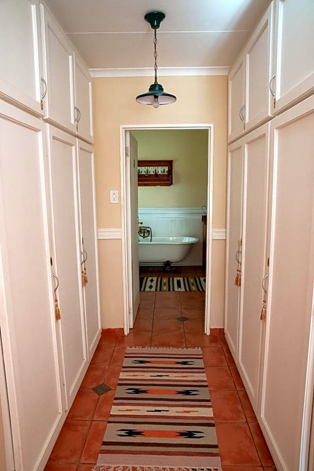 Roses and Pebbles B & B Guest House