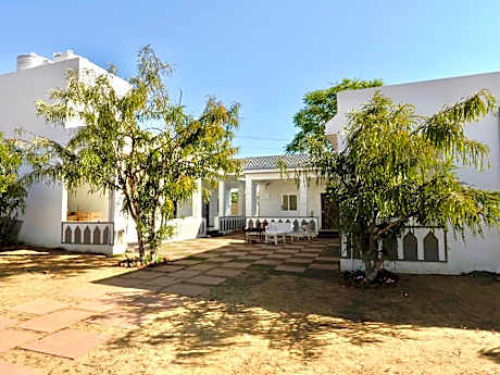 Radha Kunj Resort