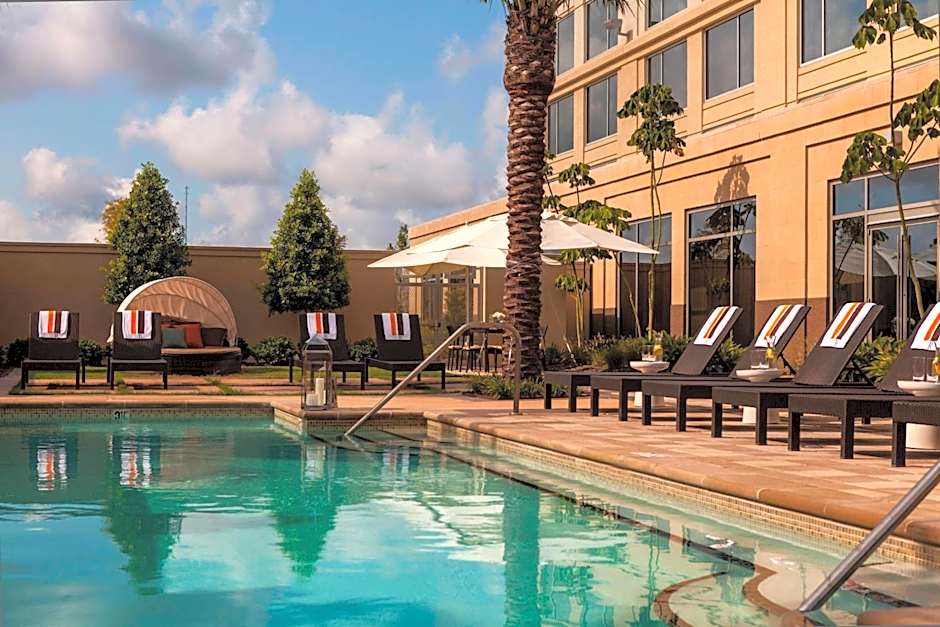 Renaissance by Marriott Baton Rouge Hotel