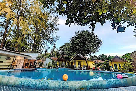 Dong Talay Lipe Beach Resort