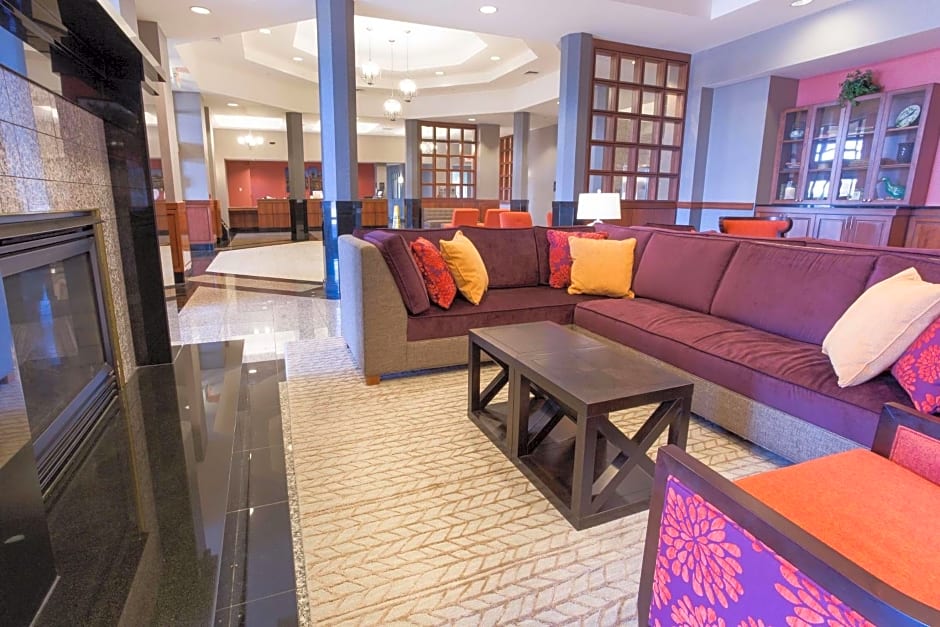 Drury Inn & Suites Cincinnati North