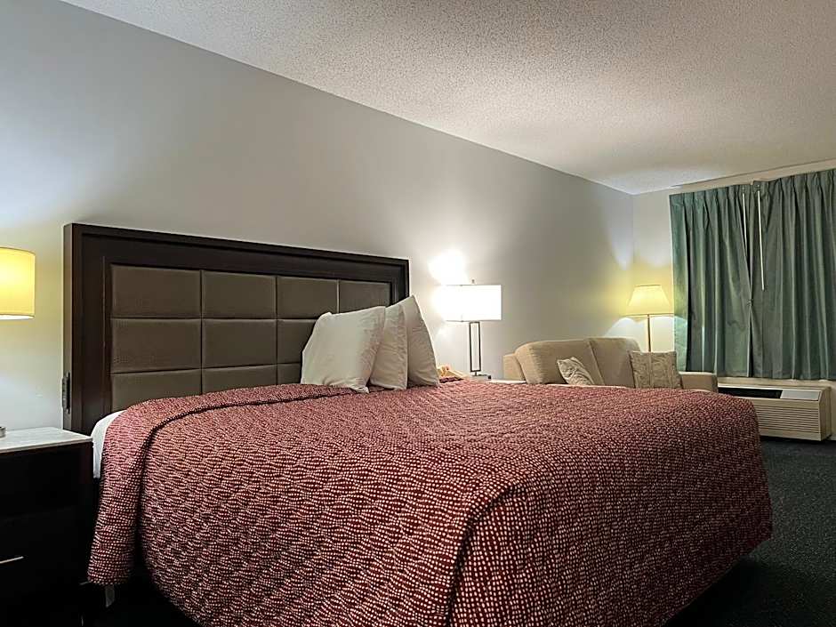 Garden Inn & Suites