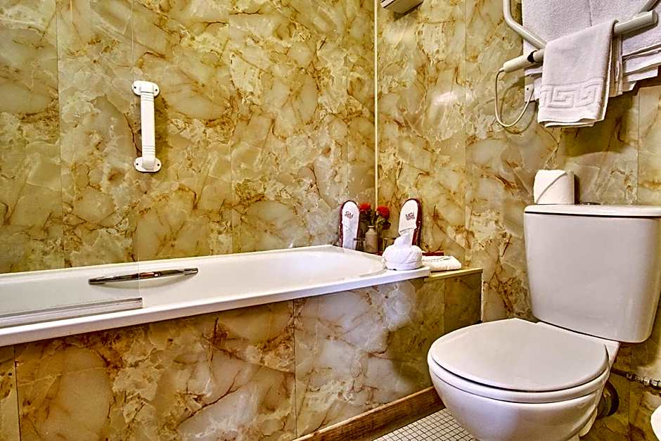 Muthu Ben Doran Hotel