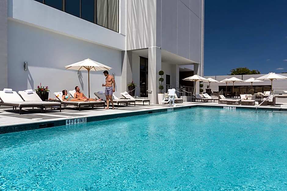 EB Hotel Miami Airport