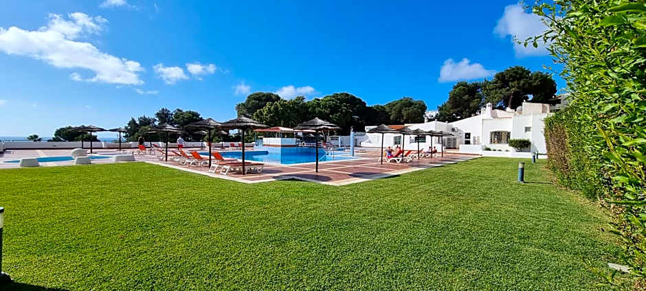 Albufeira Jardim by Umbral