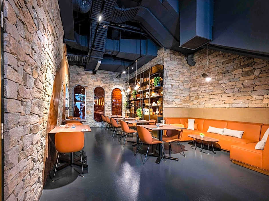 Mantra Terrace Hotel