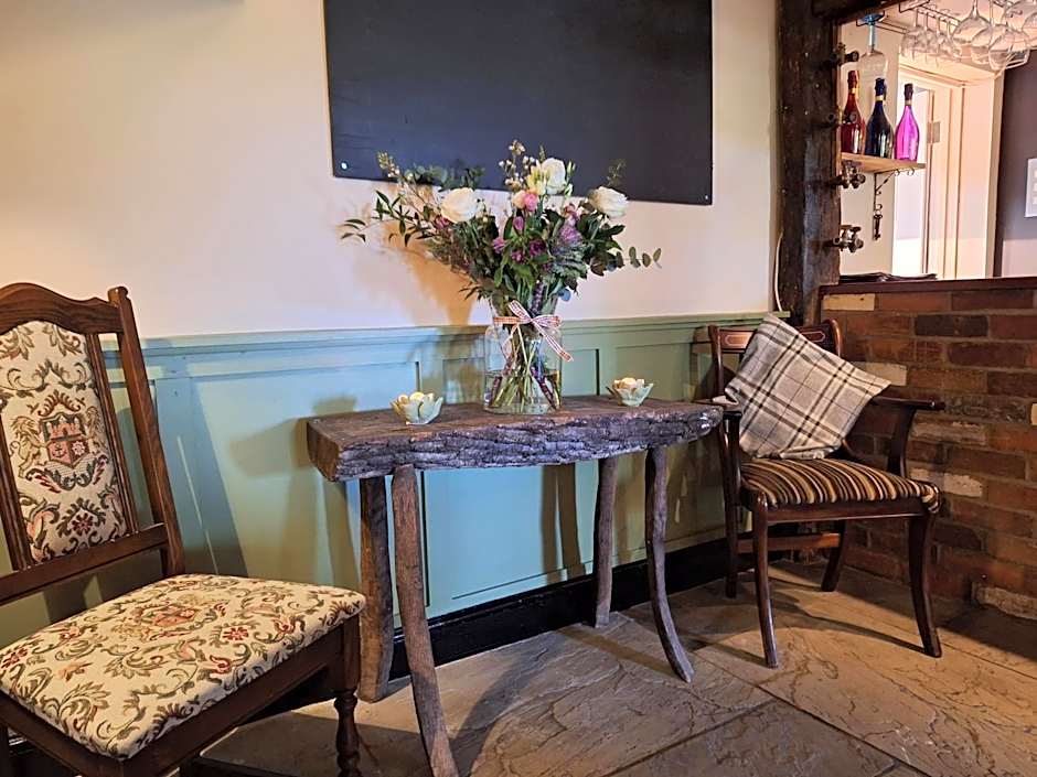 George & Dragon Country Pub & Hotel Wolverton Townsend