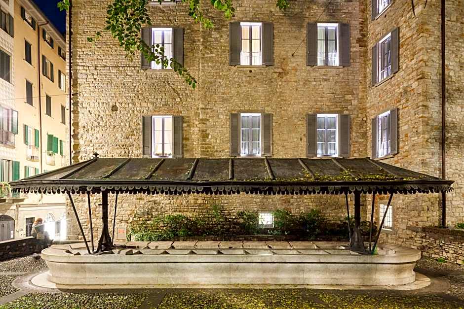 GombitHotel