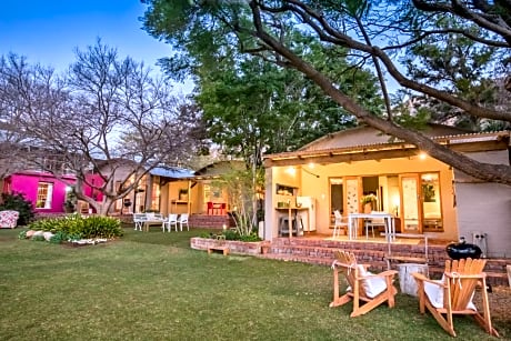 Family Room with Garden View