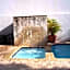 Le Consulat, An Ascend Collection Hotel