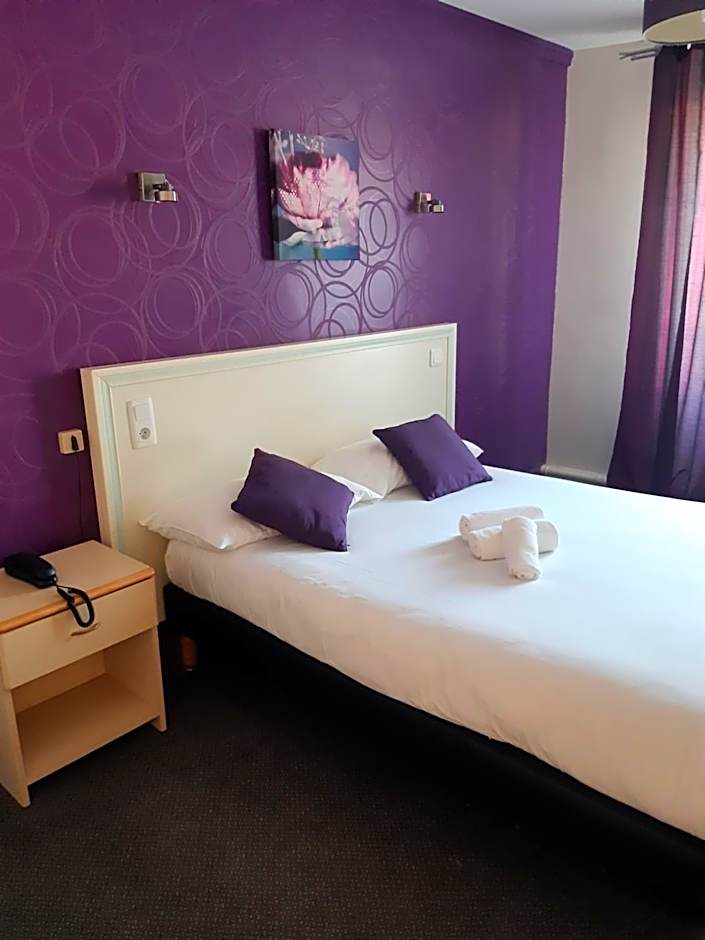 Logis Hostellerie Du Cheval Blanc