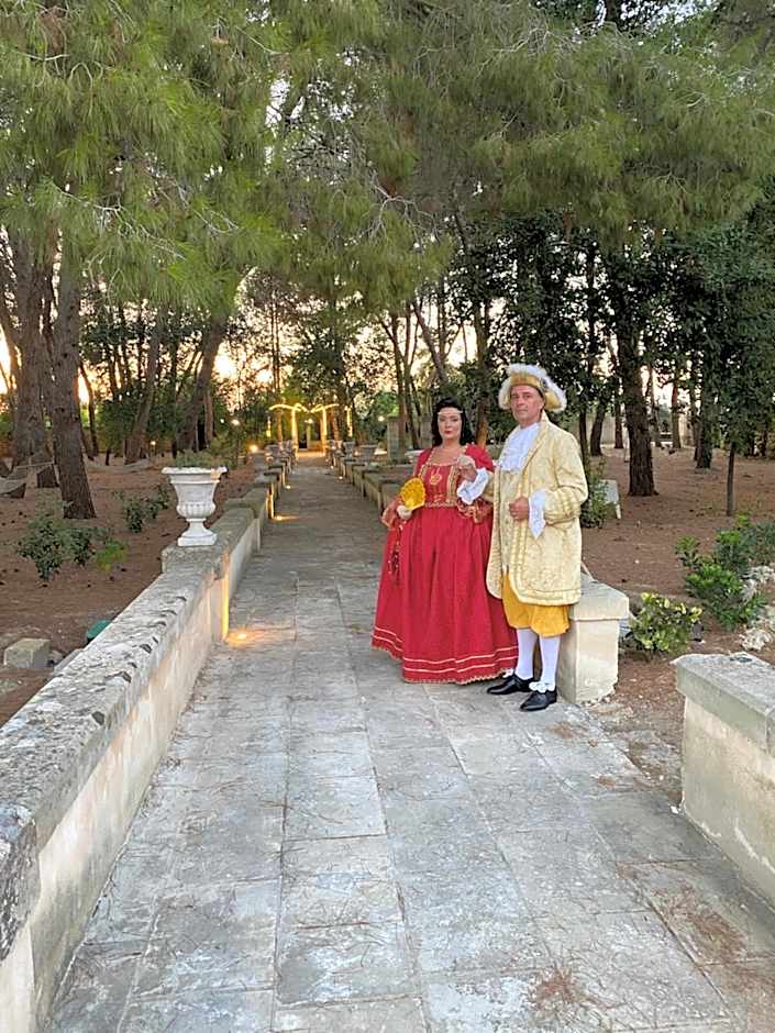 Palazzo de Carlo e il parco dei 7 pozzi