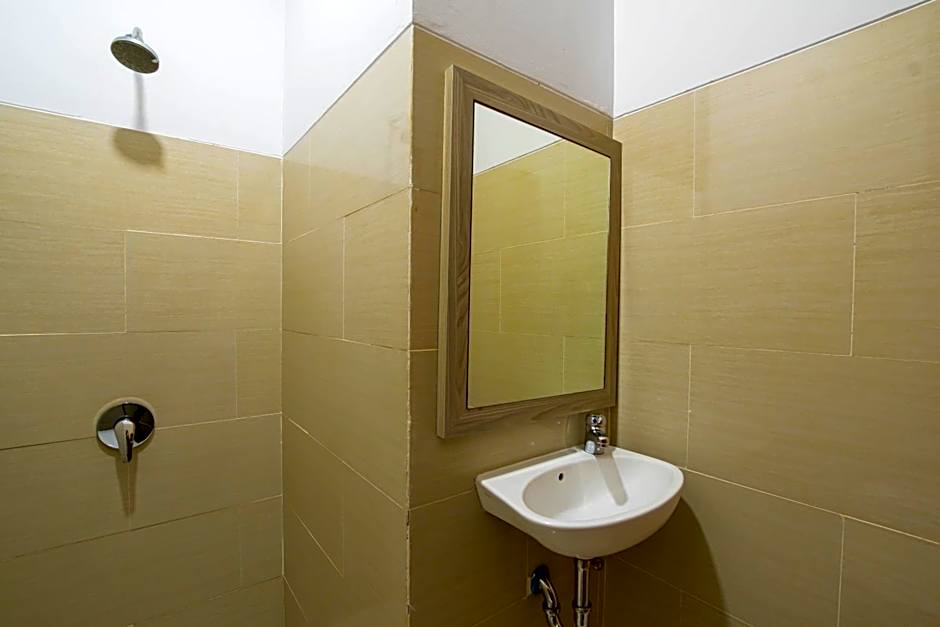 Kelowna Mangga Besar by AbdiHome