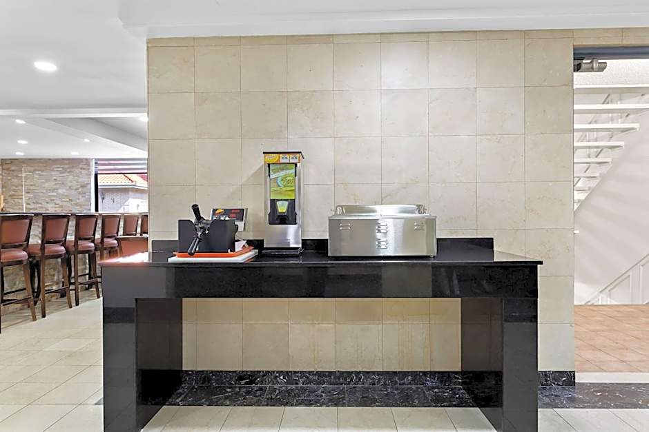 SureStay Plus by Best Western Windsor