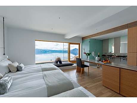 Triple Room with Lake View