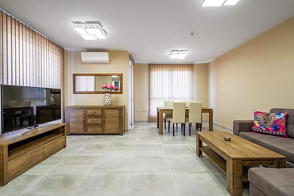 Plaza Hotel Plovdiv - Free Parking