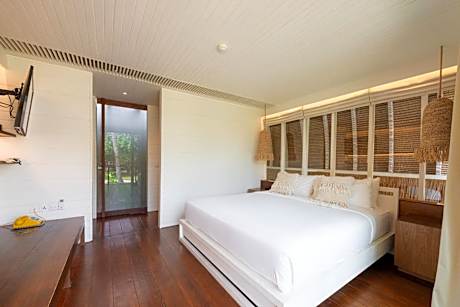 Cottage with Free Mini Bar