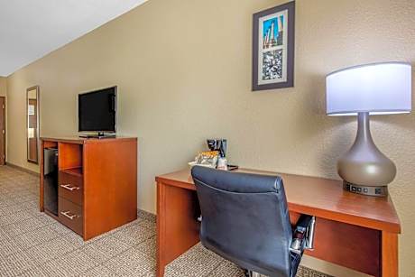 2 Queen Beds, Nonsmoking, Accessible