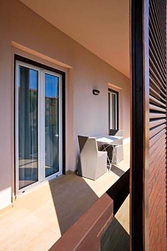 Photo 1 of 6 of Superior Apartment
