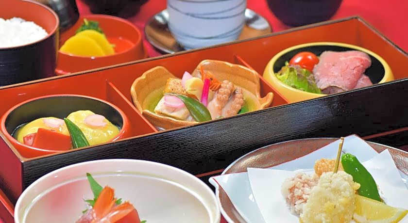 Okubiwako Makino Grand Park Hotel