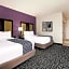 La Quinta Inn & Suites by Wyndham Dallas Plano - The Colony