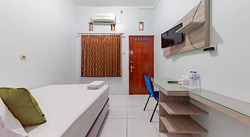 Urbanview Hotel Sunday Cirebon by RedDoorz